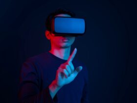 Virtual Reality vs. Augmented Reality